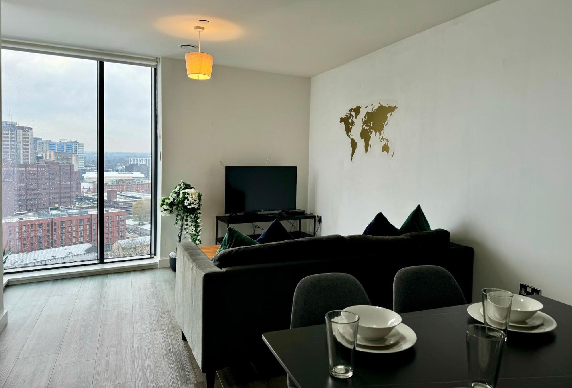 Premium Deals L Last-Minute Stay L 4 Min Walk To Birmingham Central Library L 18Th Floor 2 Bed 2 Bath City Centre Penthouse With Gym & Netflix By Jvt Short Lets Buitenkant foto