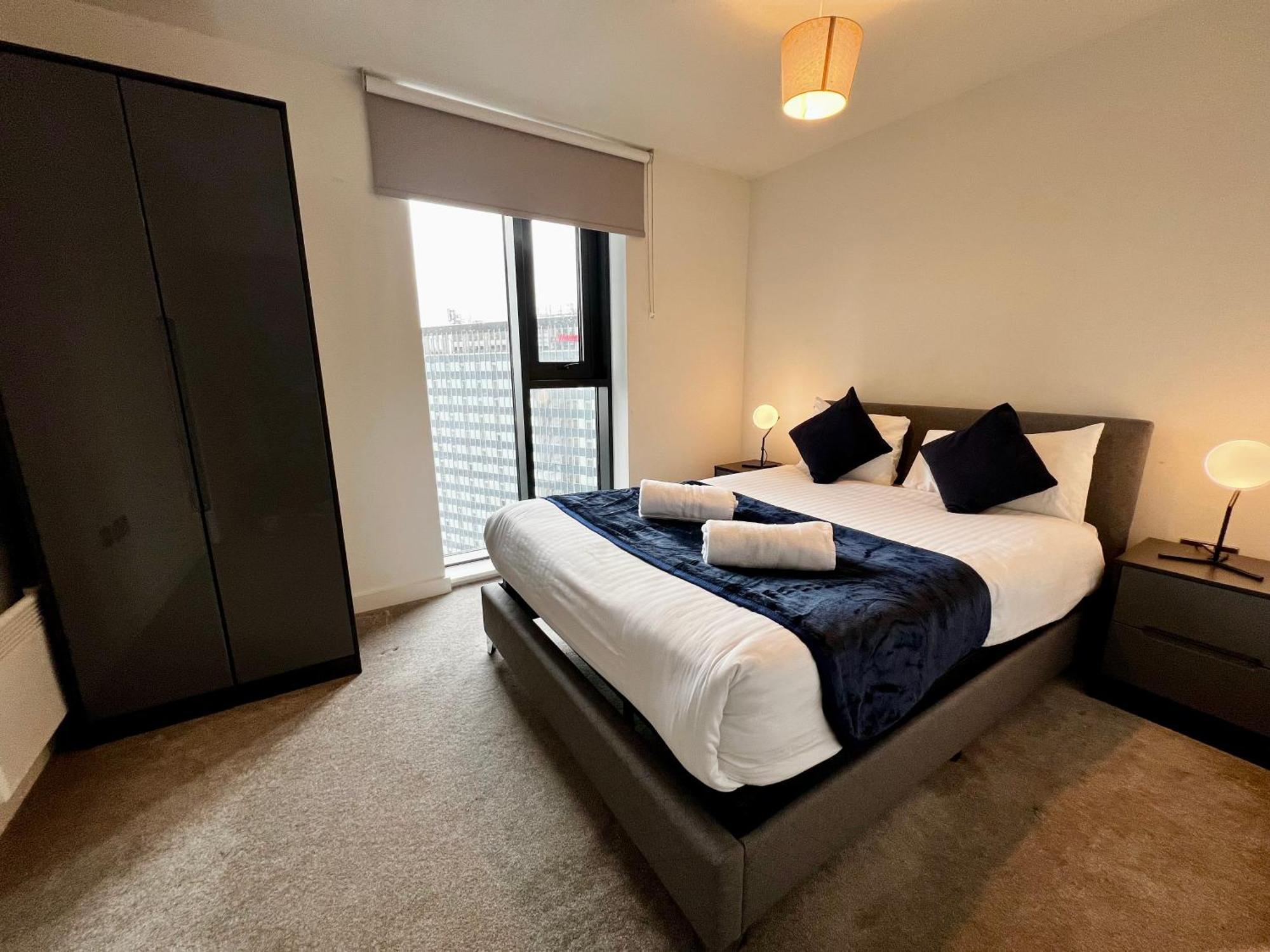 Premium Deals L Last-Minute Stay L 4 Min Walk To Birmingham Central Library L 18Th Floor 2 Bed 2 Bath City Centre Penthouse With Gym & Netflix By Jvt Short Lets Buitenkant foto