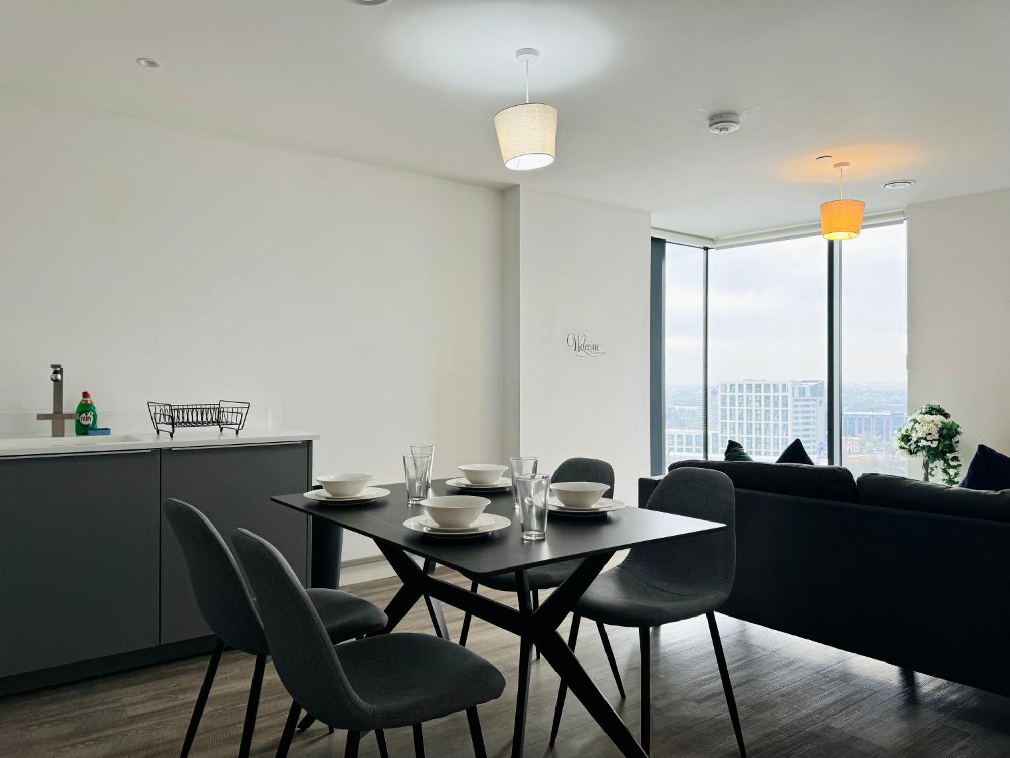 Premium Deals L Last-Minute Stay L 4 Min Walk To Birmingham Central Library L 18Th Floor 2 Bed 2 Bath City Centre Penthouse With Gym & Netflix By Jvt Short Lets Buitenkant foto